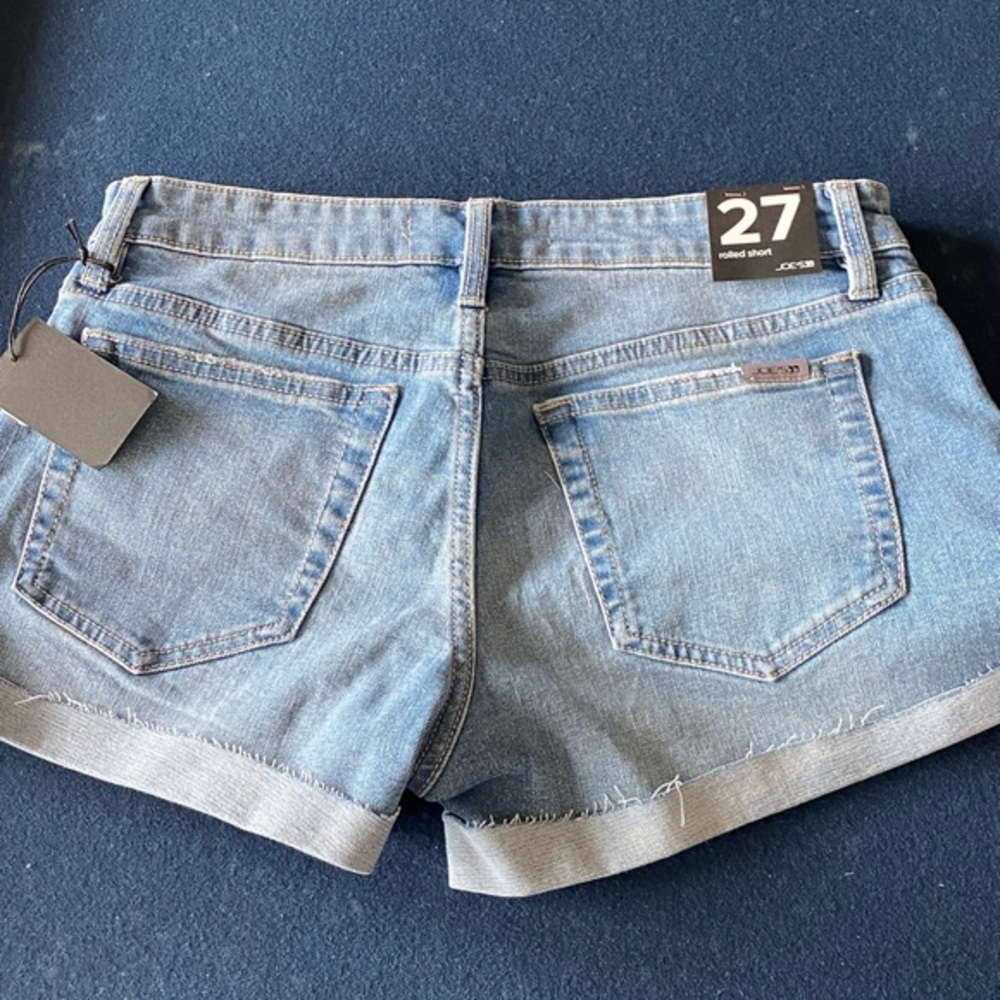 JOES jean shorts! Great color for summer😎 flattering fit!see pic 4 all details